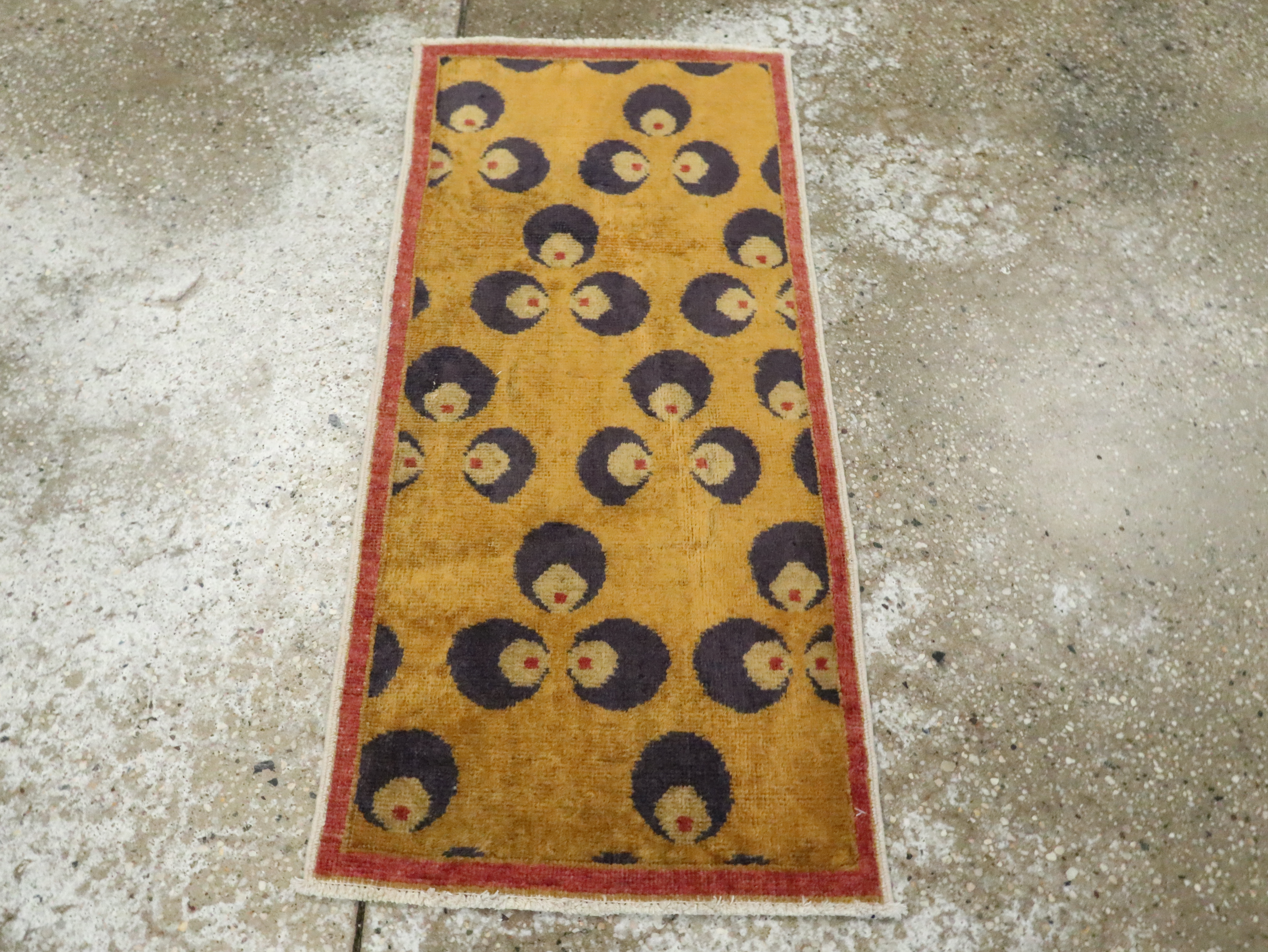 Vintage Turkish Art Deco Throw Rug, No.15343 - Staging