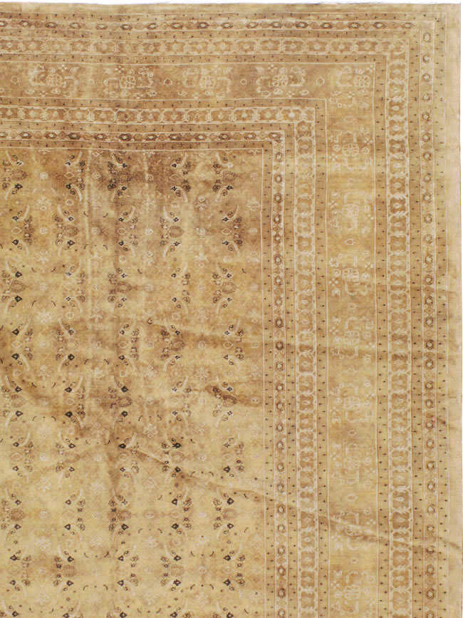 Antique Persian Tabriz Carpet, No.15349 - Staging