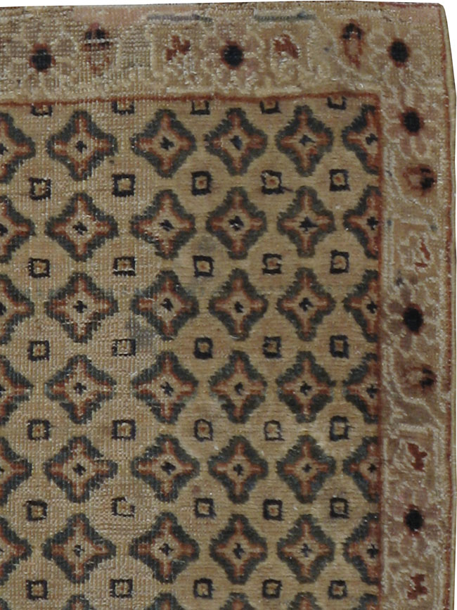 Antique Persian Tabriz Rug, No.15391 - Staging