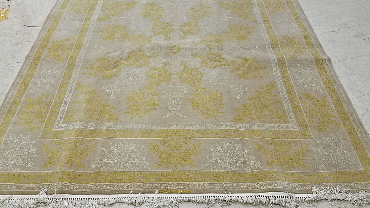 Vintage Persian Isfahan Square Rug, No.15428 - Staging