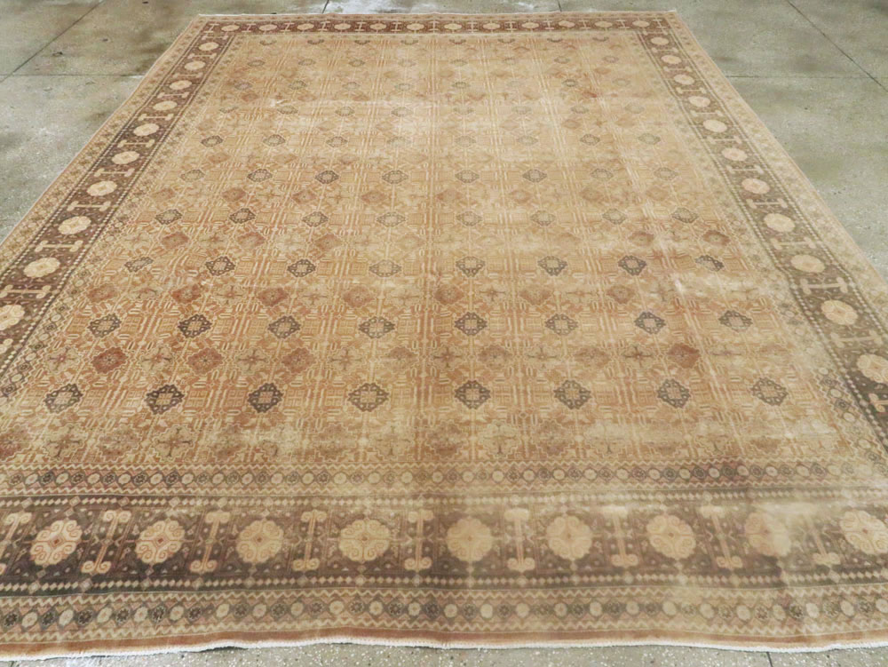 Vintage Persian Tabriz Carpet, No.15499 - Staging