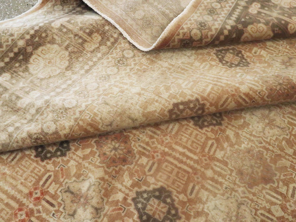 Vintage Persian Tabriz Carpet, No.15499 - Staging