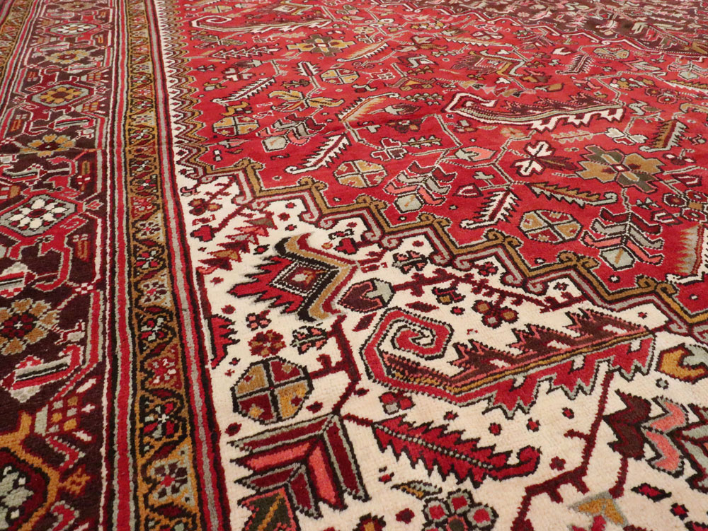 Vintage Persian Heriz Carpet, No.15530 - Staging