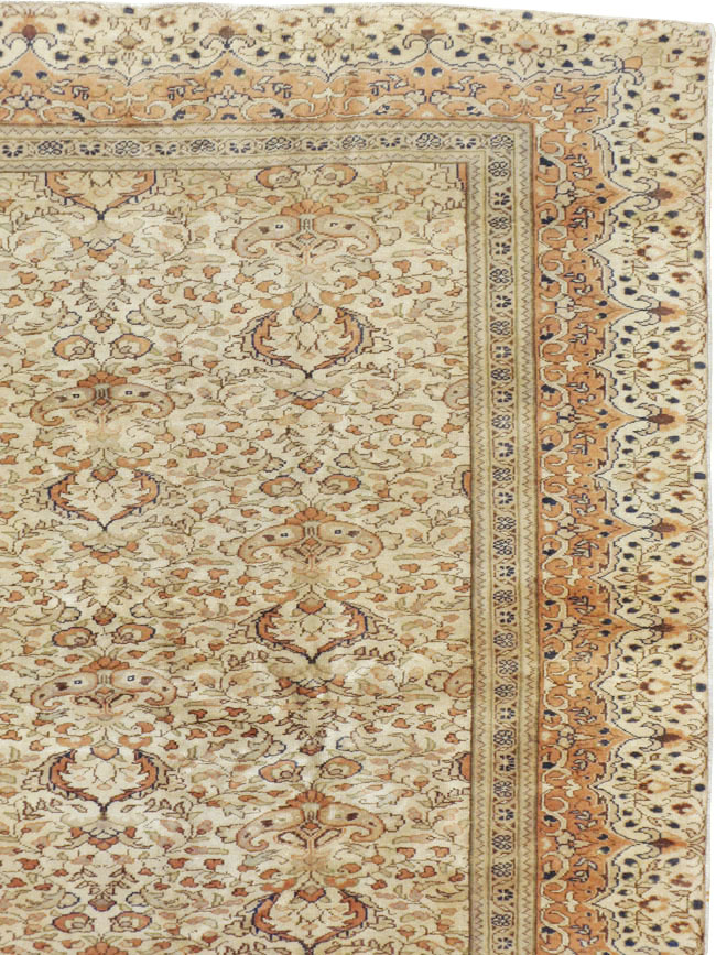 Vintage Turkish Sivas Carpet, No.15549 - Staging