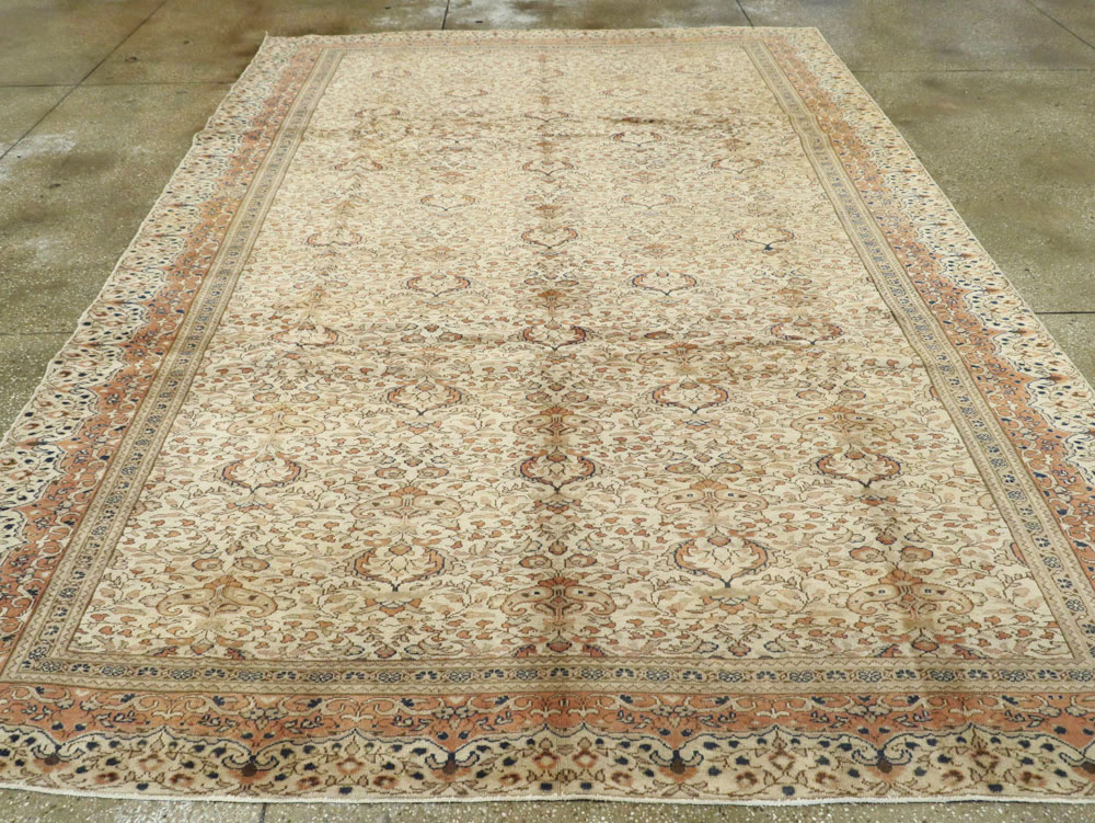 Vintage Turkish Sivas Carpet, No.15549 - Staging