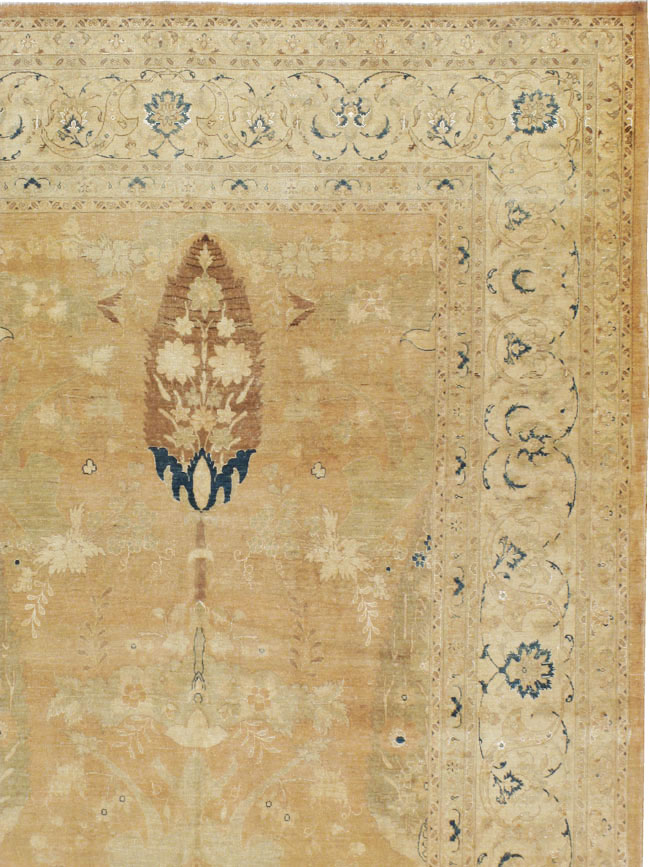 Antique Persian Tabriz Carpet, No.15593 - Staging