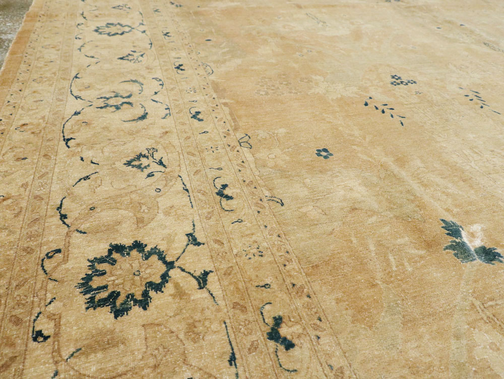 Antique Persian Tabriz Carpet, No.15593 - Staging