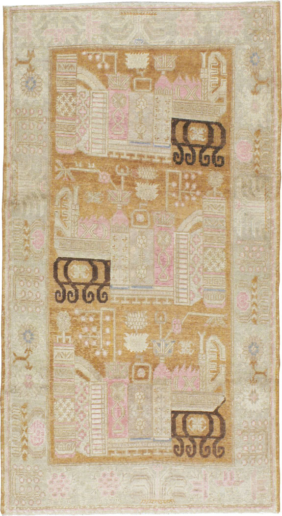 Antique East Turkestan Khotan Rug, No.15603 - Staging