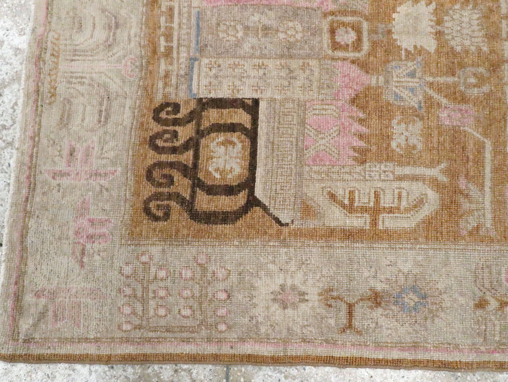 Antique East Turkestan Khotan Rug, No.15603 - Staging