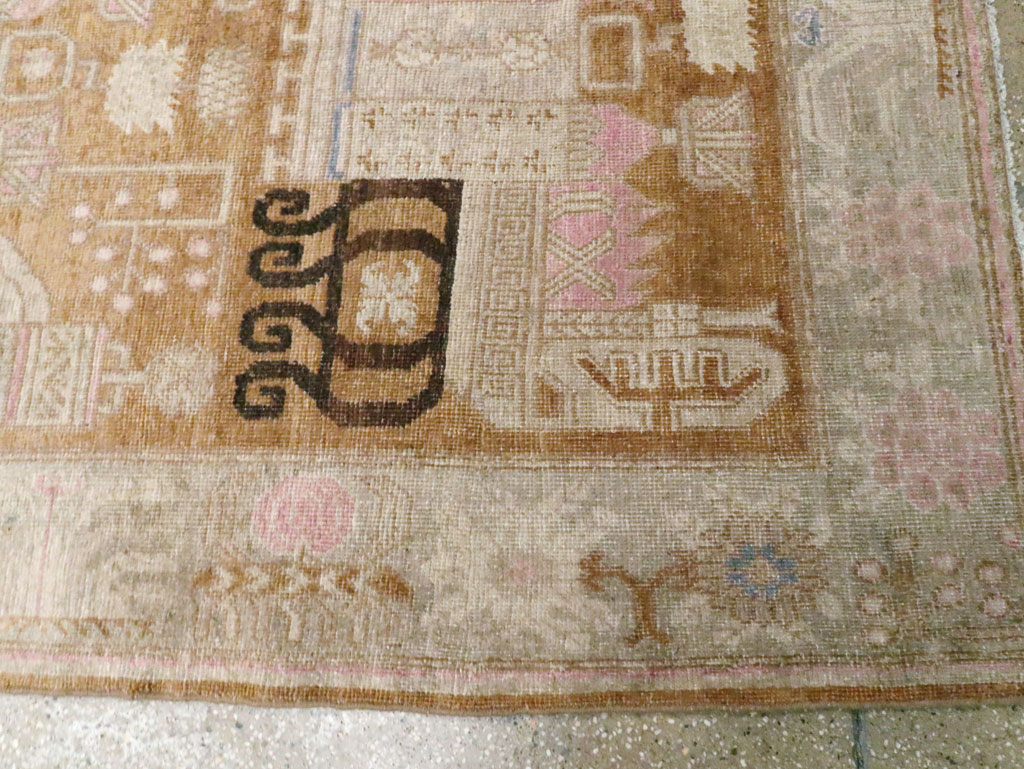 Antique East Turkestan Khotan Rug, No.15603 - Staging