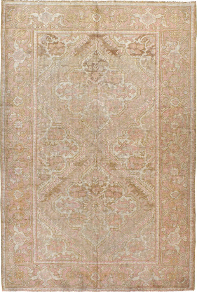 Vintage Turkish Anatolian Rug, No.15609 - Staging