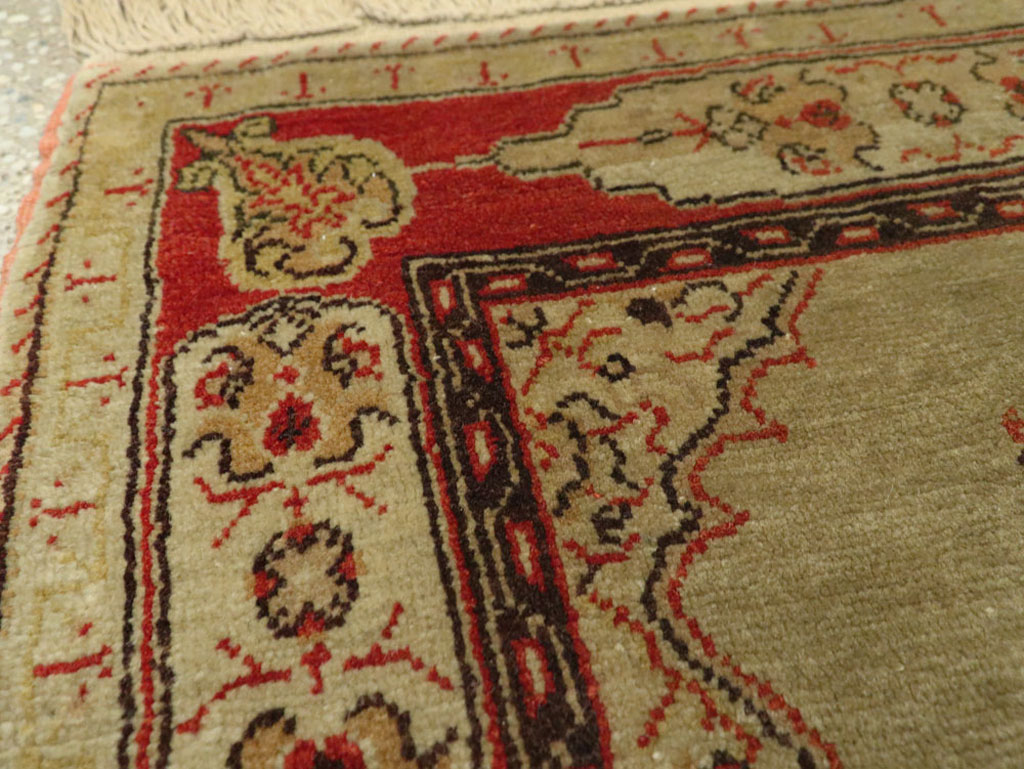 Vintage Turkish Herekeh Rug, No.15700 - Staging