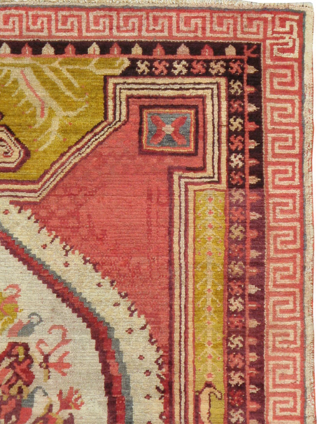 Antique Turkish Ghiordes Rug, No.15708 - Staging
