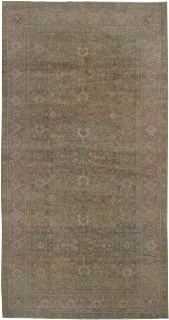 Antique Turkish Sivas Carpet, No.15758 - Staging