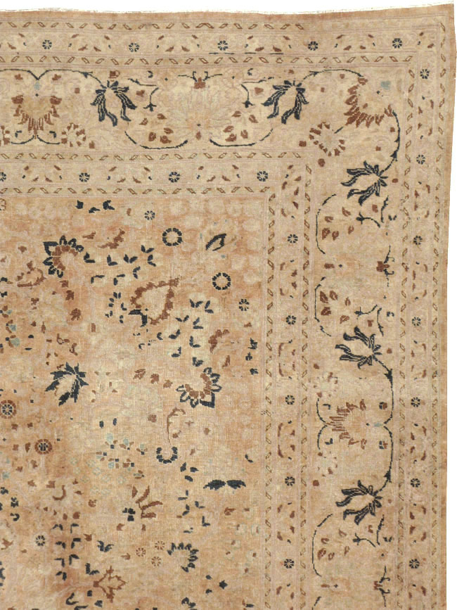 Vintage Persian Tabriz Carpet, No.15782 - Staging