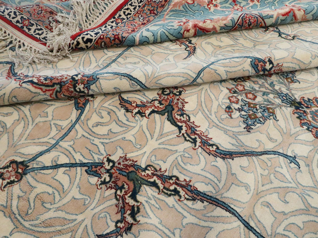 Vintage Persian Isfahan Oversize Carpet, No.15788 - Staging