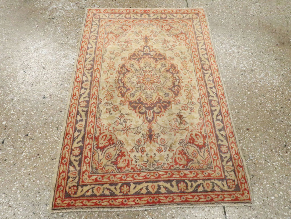 Antique Turkish Sivas Rug, No.15804 - Staging