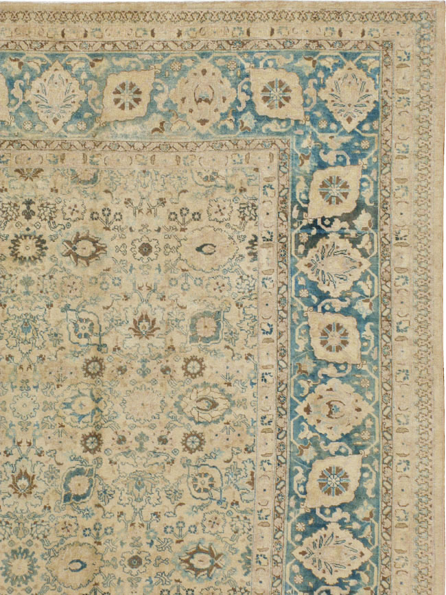 Antique Persian Tabriz Carpet, No.15811 - Staging