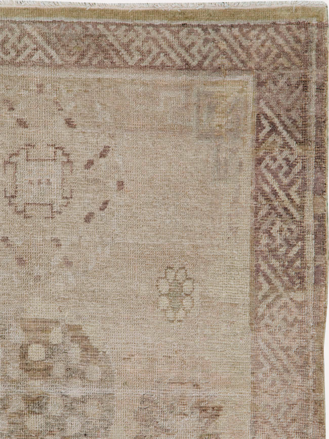 Antique East Turkestan Khotan Rug, No.15826 - Staging