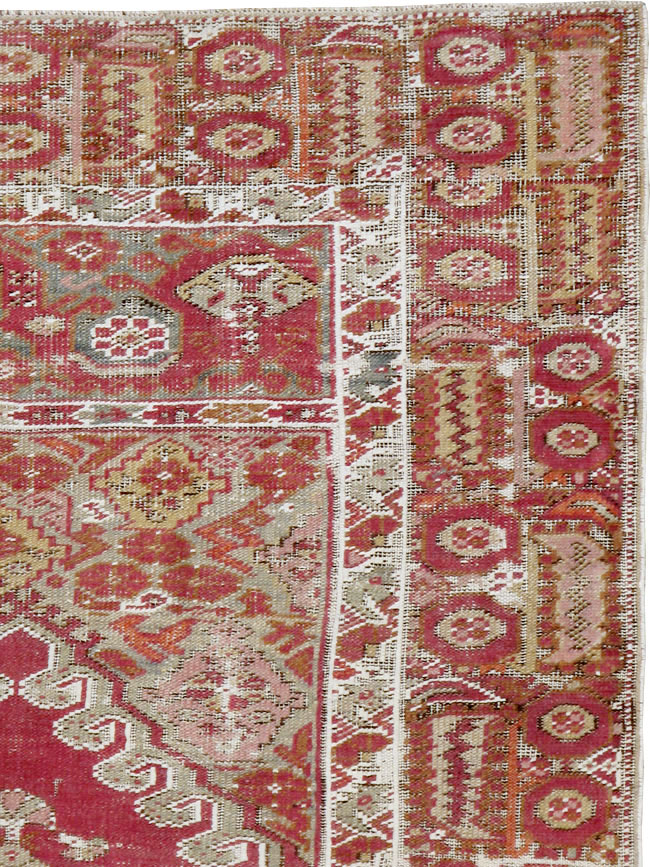 Antique Turkish Ghiordes Rug, No.15847 - Staging