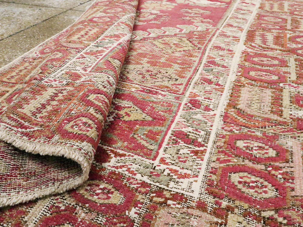 Antique Turkish Ghiordes Rug, No.15847 - Staging