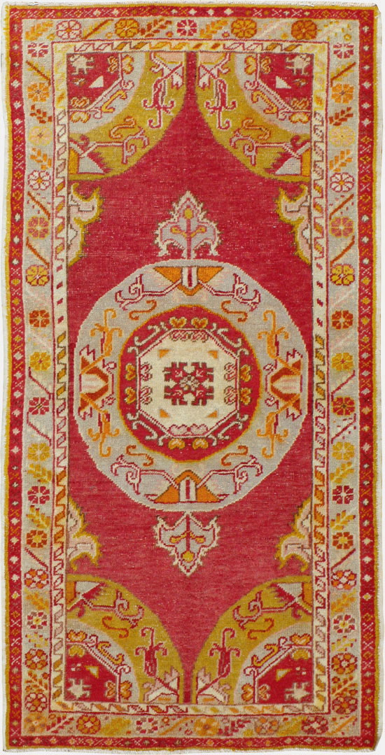 Antique Turkish Oushak Rug, No.15861 - Staging