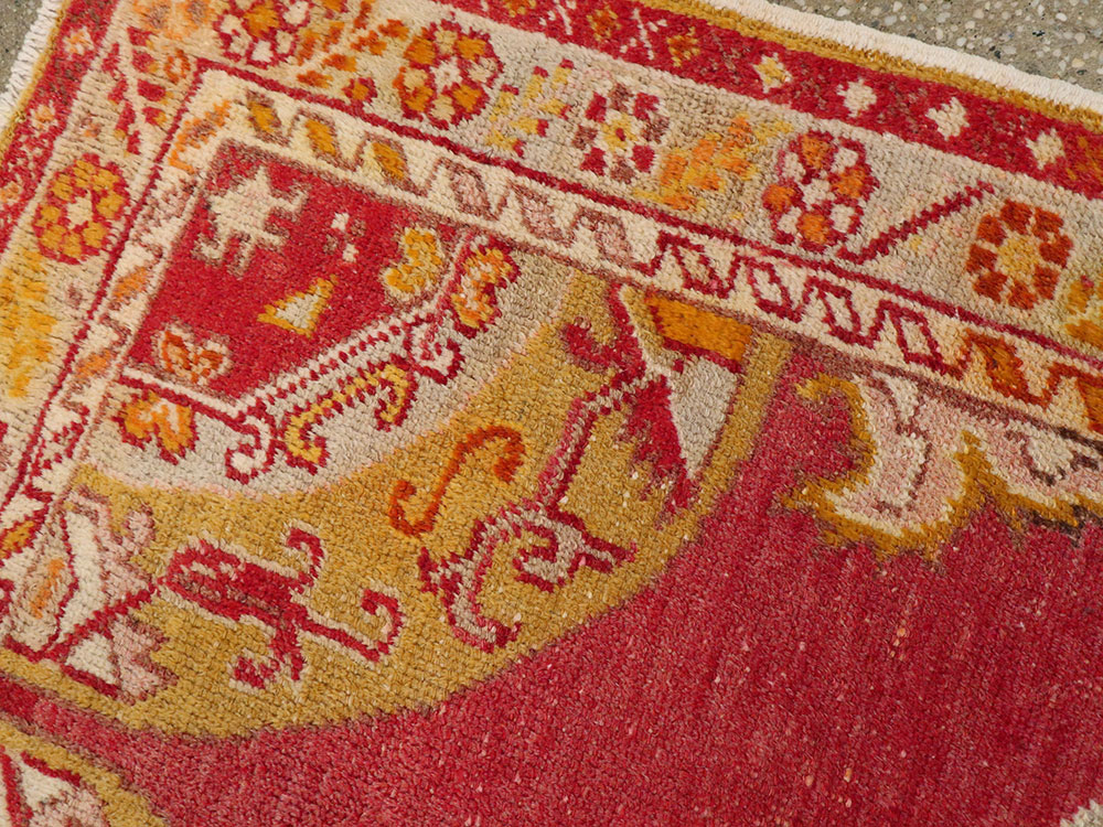 Antique Turkish Oushak Rug, No.15861 - Staging