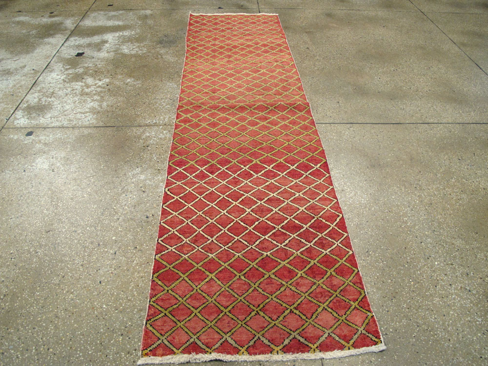 Vintage Turkish Anatolian Runner, No.15867 - Staging
