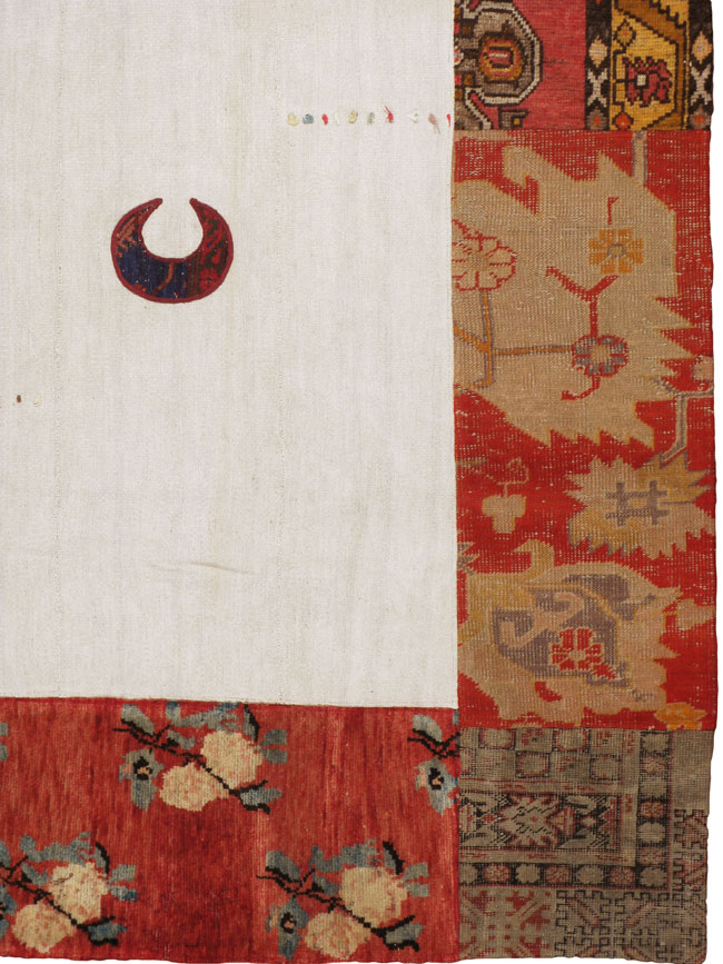 Modern Turkish Anatolian Patchwork Accent Carpet, No.15869 - Staging