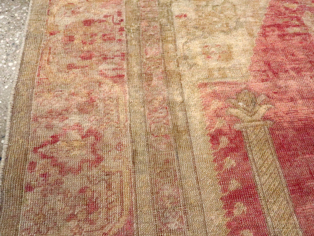 Antique Turkish Sivas Rug, No.15910 - Staging