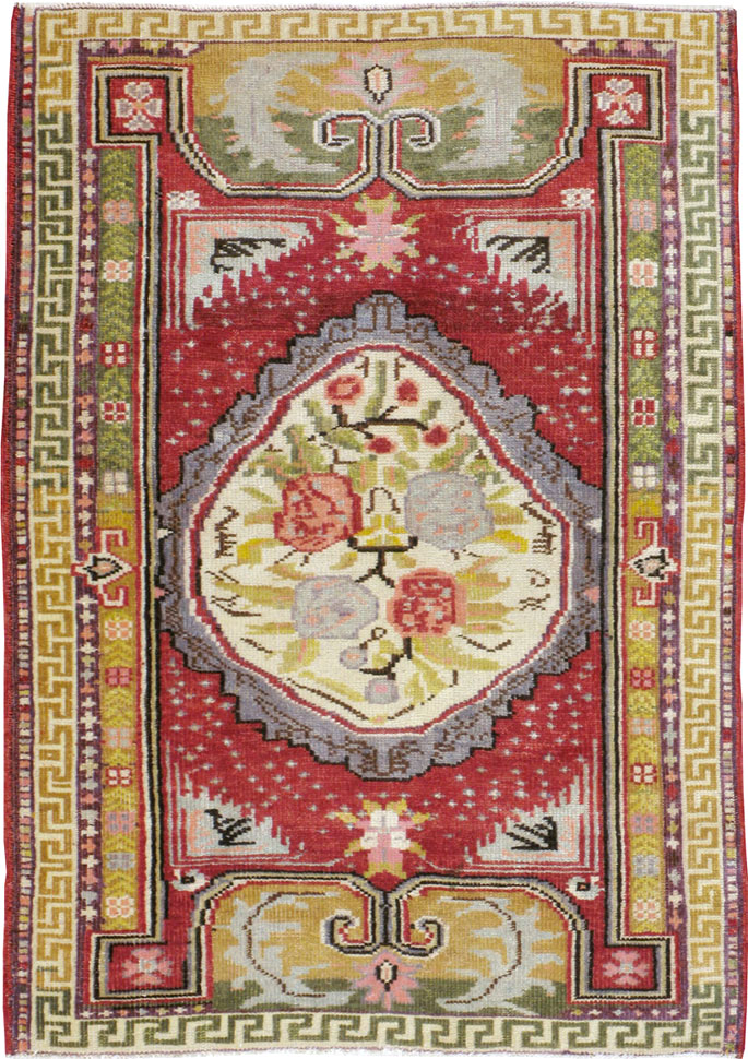 Vintage Turkish Ghiordes Rug, No.15916 - Staging