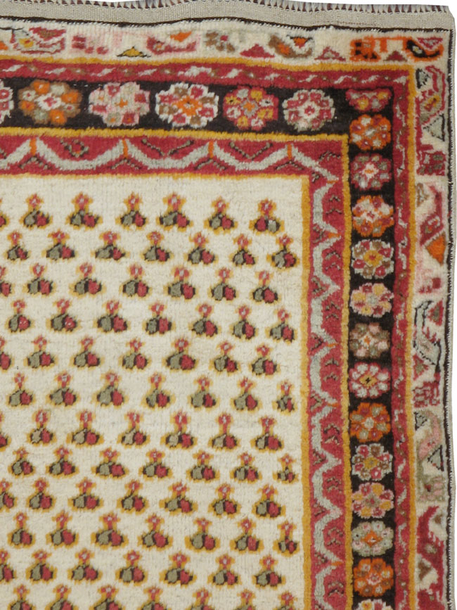 Antique Turkish Ghiordes Rug, No.15921 - Staging