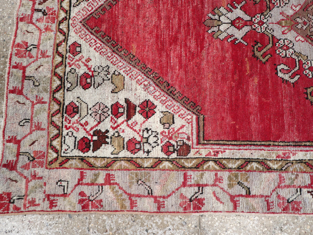 Vintage Turkish Oushak Rug, No.15939 - Staging