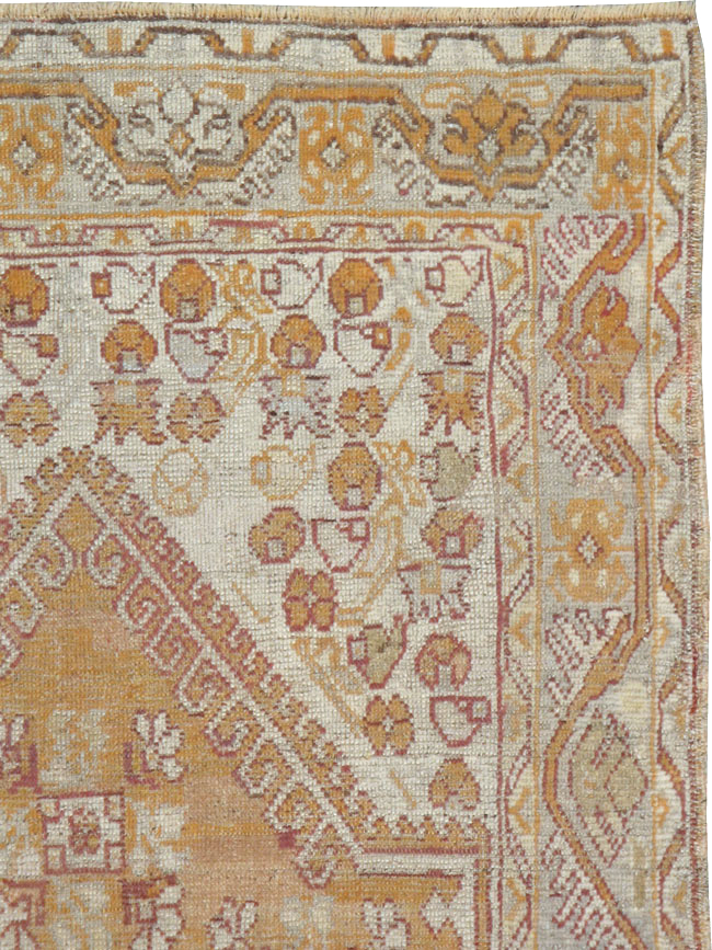 Antique Turkish Ghiordes Rug, No.15940 - Staging