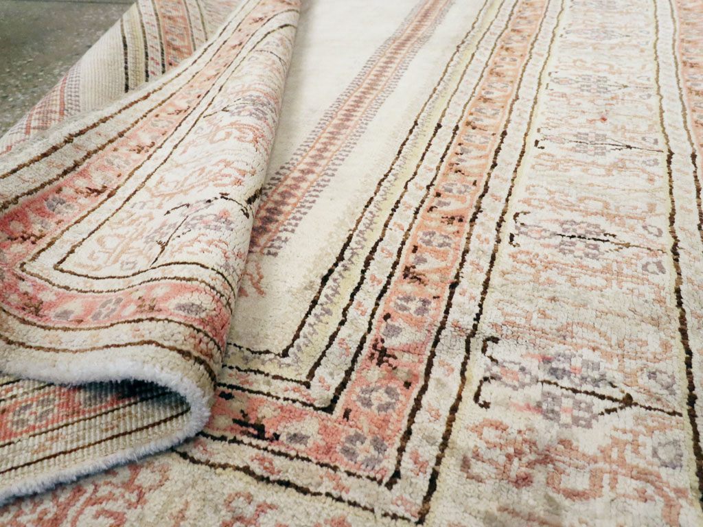 Vintage Turkish Sivas Rug, No.15951 - Staging