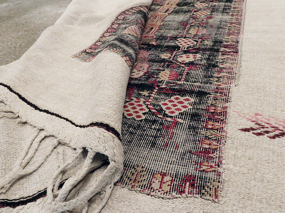 Modern Turkish Folk Rug, No.15970 - Staging