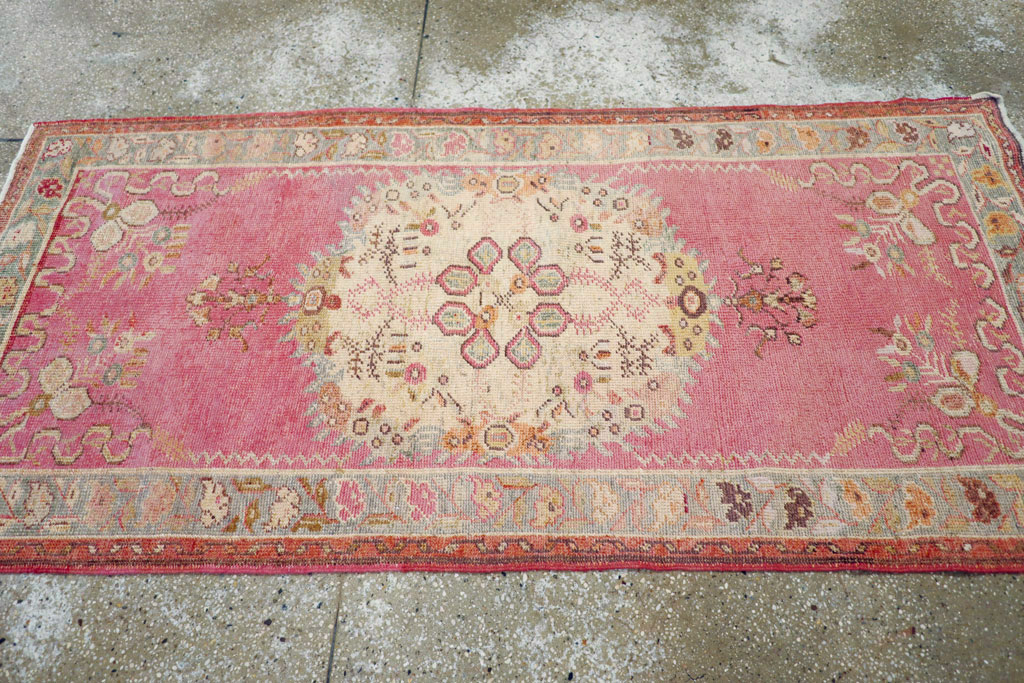Antique Turkish Oushak Rug, No.15988 - Staging