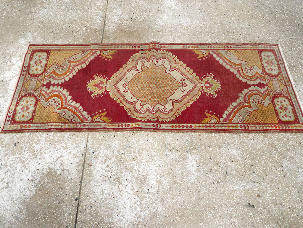 Vintage Turkish Oushak Rug, No.15996 - Staging