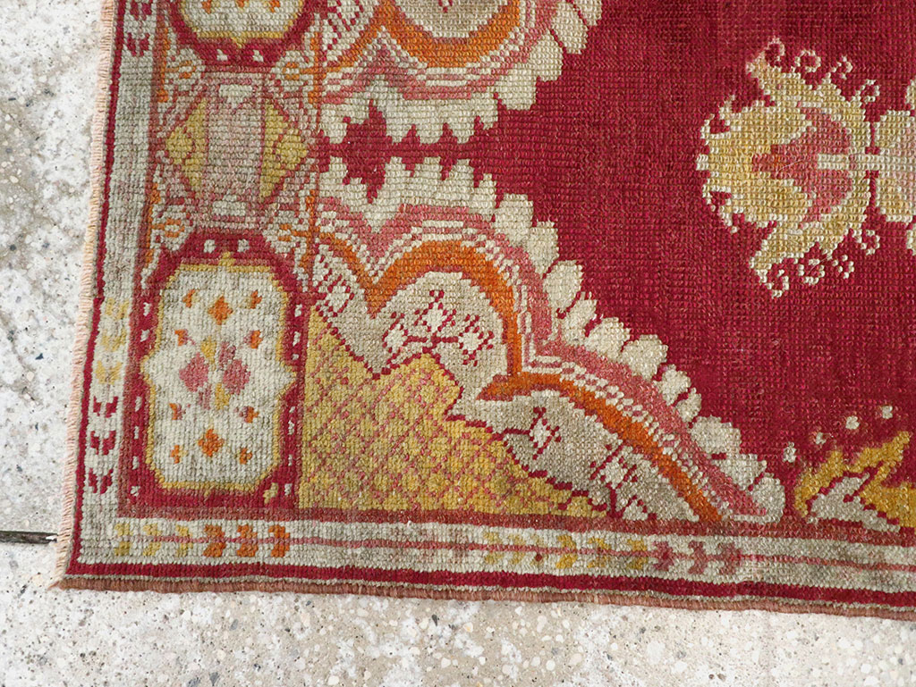 Vintage Turkish Oushak Rug, No.15996 - Staging