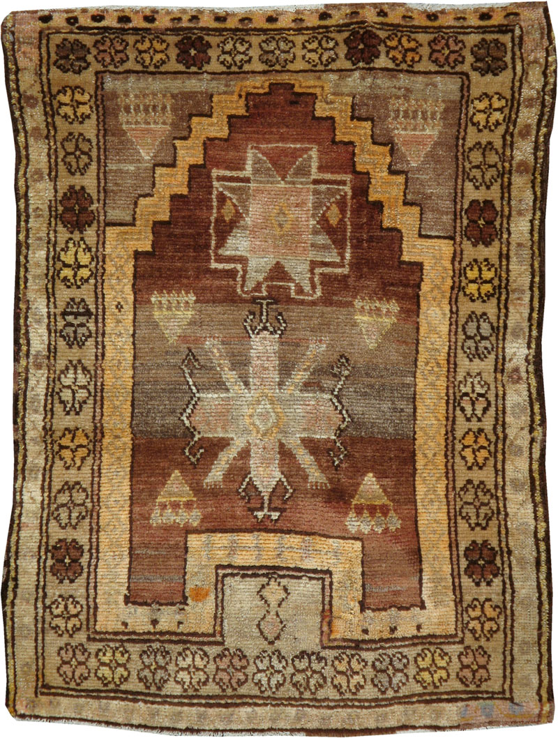 Vintage Turkish Anatolian Rug, No.15997 - Staging