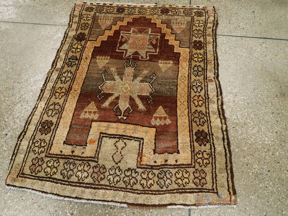 Vintage Turkish Anatolian Rug, No.15997 - Staging