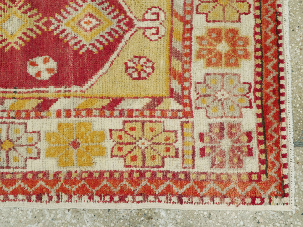 Vintage Turkish Oushak Rug, No.16002 - Staging