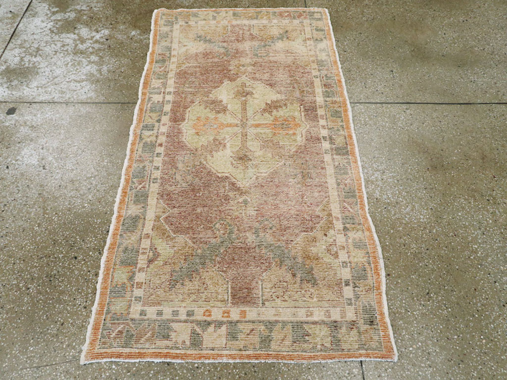 Antique Turkish Oushak Rug, No.16005 - Staging