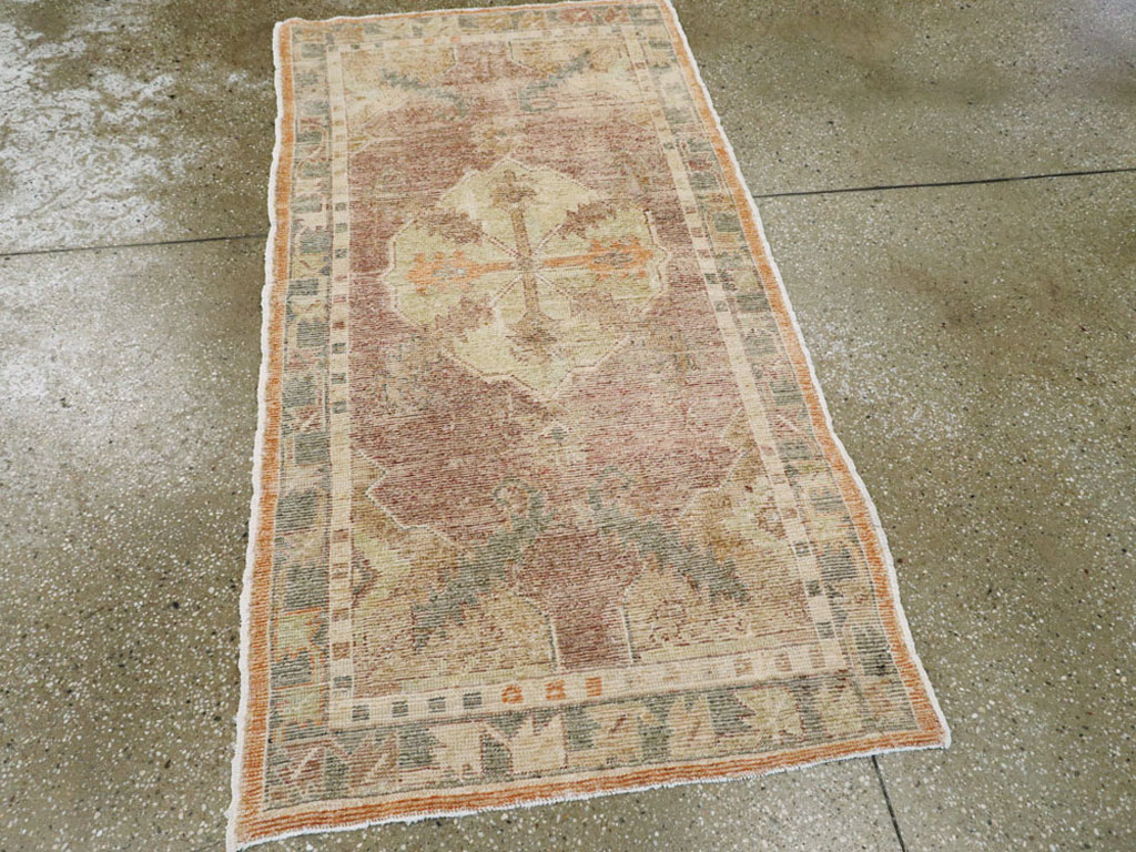 Antique Turkish Oushak Rug, No.16005 - Staging