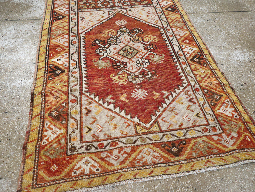 Vintage Turkish Anatolian Rug, No.16008 - Staging