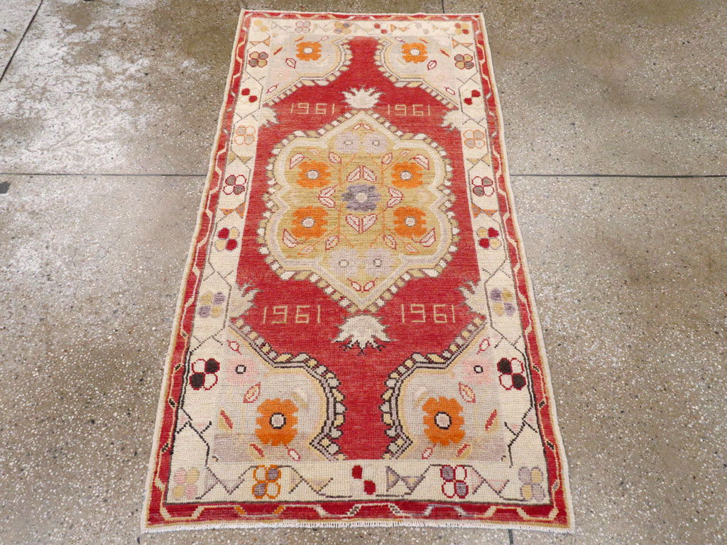 Vintage Turkish Oushak Rug, No.16019 - Staging
