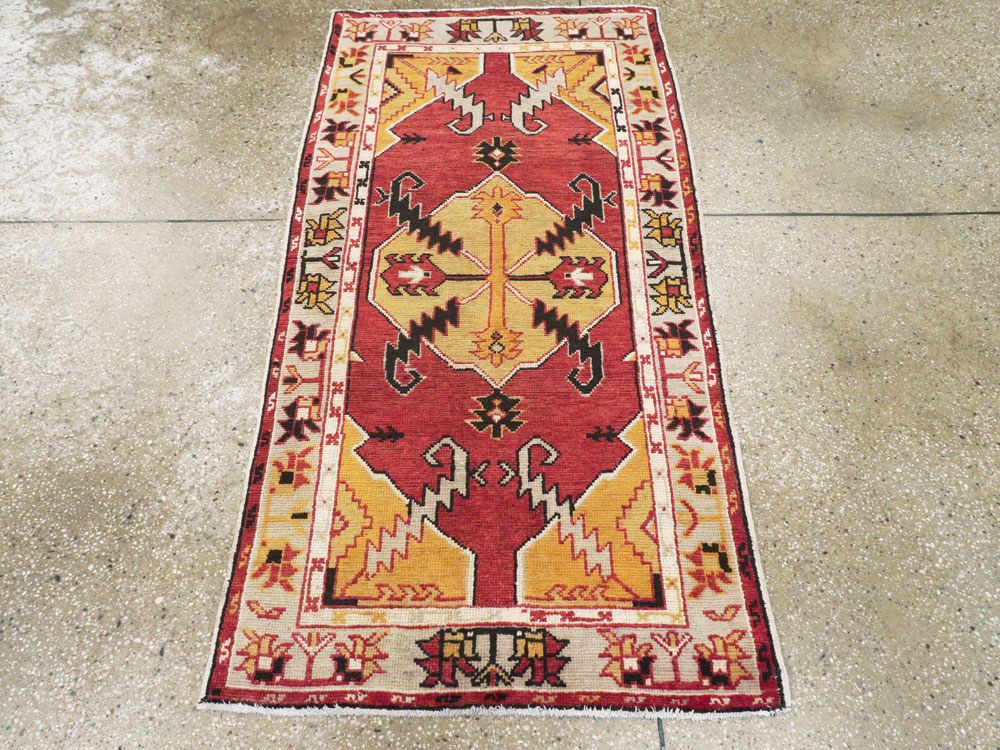Vintage Turkish Oushak Rug, No.16024 - Staging