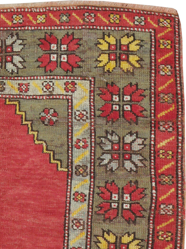 Antique Oushak Rug, No.16027 - Staging
