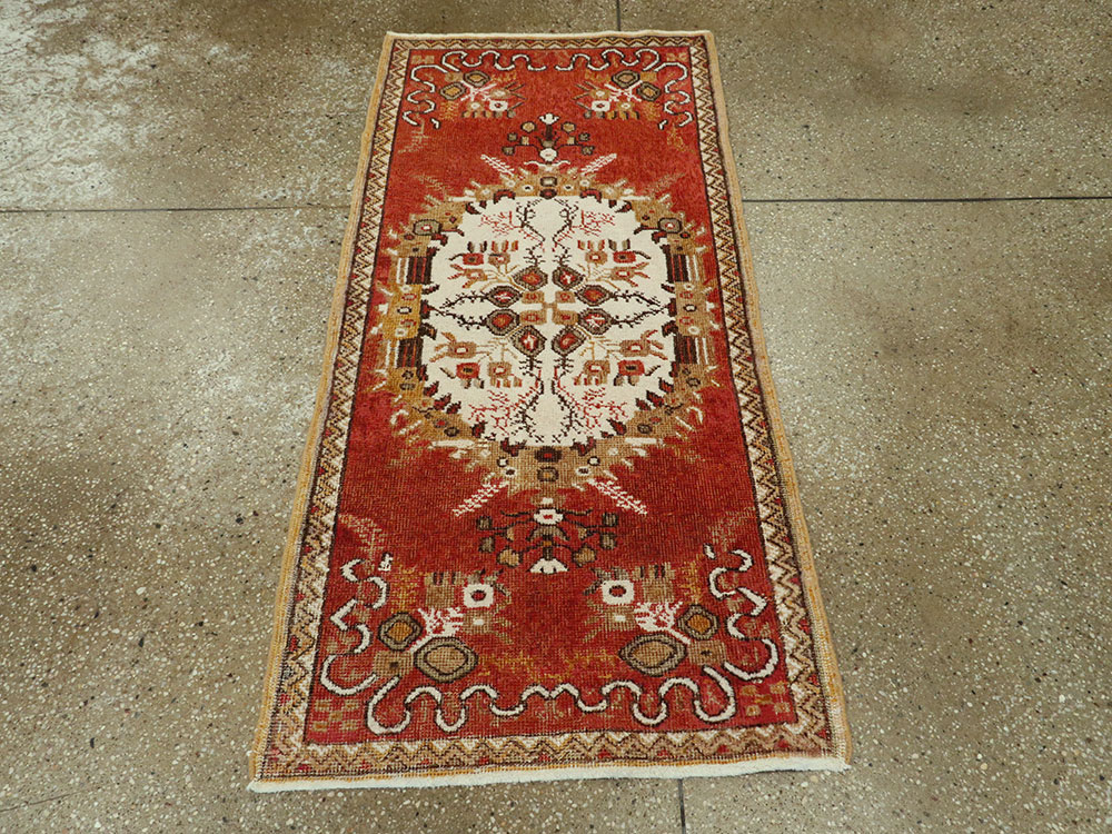 Vintage Turkish Oushak Rug, No.16028 - Staging