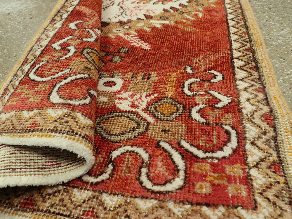 Vintage Turkish Oushak Rug, No.16028 - Staging